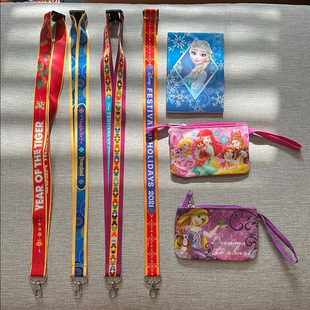 Disney Notepad, Wristlets, and Lanyard Bundle!